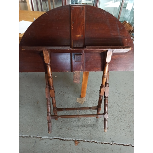 640 - A 19th Century Folding Coaching Table - Beech - 34x90cm