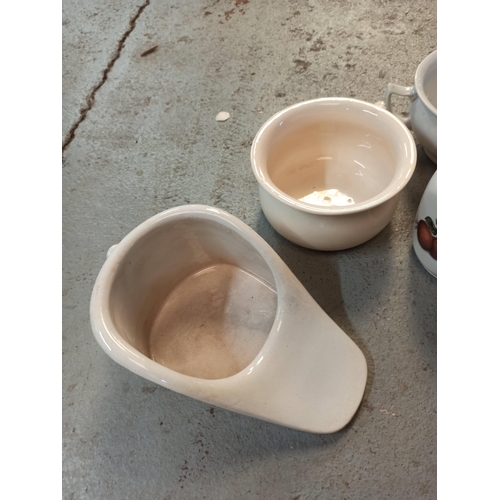 881 - 4 x Chamber Pots and a Salt Celler