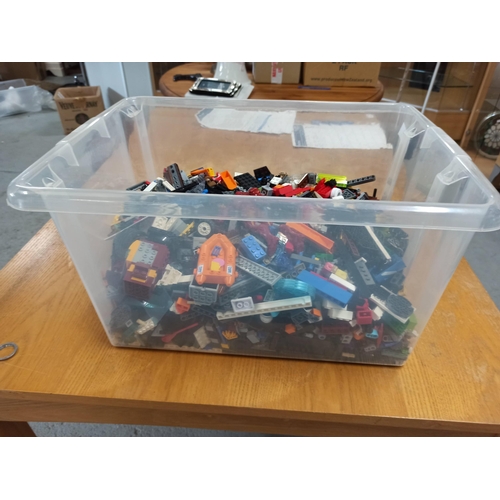 1008 - 5kgs of assorted Lego