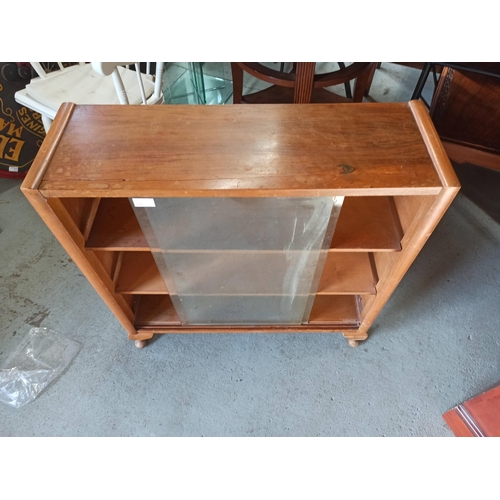 264B - **Royal British Legion Lot** An Oak bookcase with glass sliding doors - 80 x 78 x 25 (split to top a... 