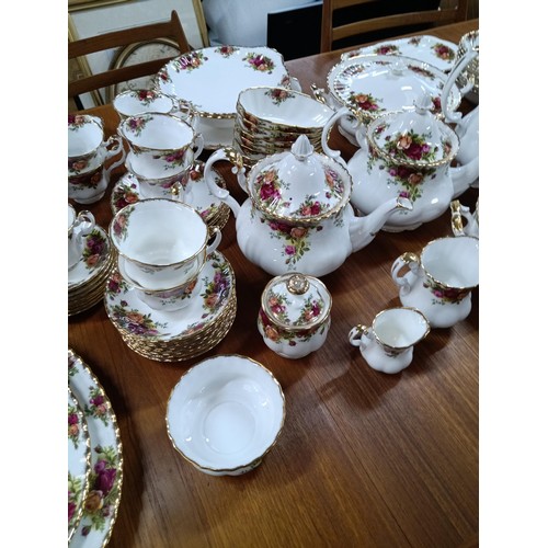 Royal albert country outlet rose dinner set