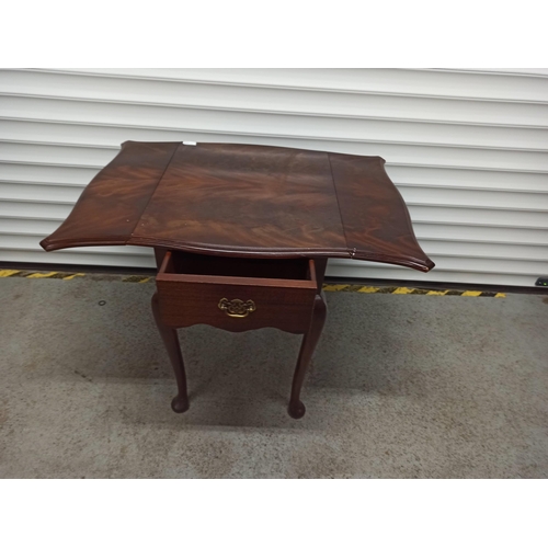 274 - **Royal British Legion Lot** A Mahogany extending side table with draw - 65x85x59cm