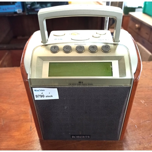 519 - A Roberts DAB RD5 Radio