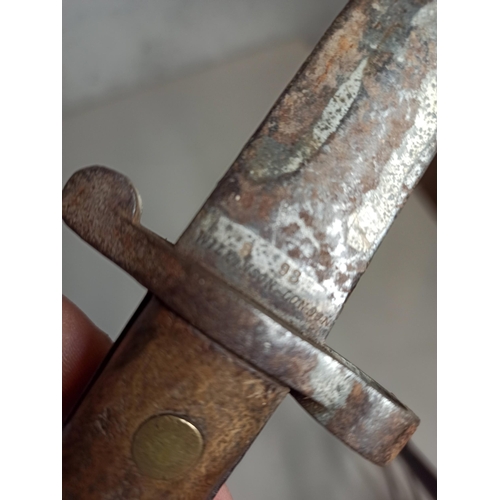 391 - A WW1 British Wilkinson Bayonet stamped 8 9 8 - Double Edged