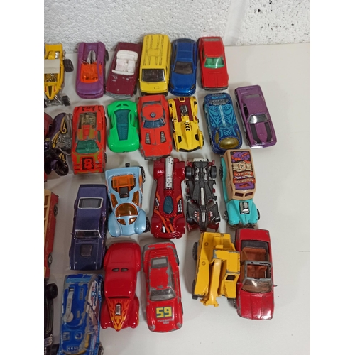 1013 - 85 x Matchbox, Corgi, Lledo and Hotwheels die cast model cars, trains, lorries, motorcycles, Thuderb... 