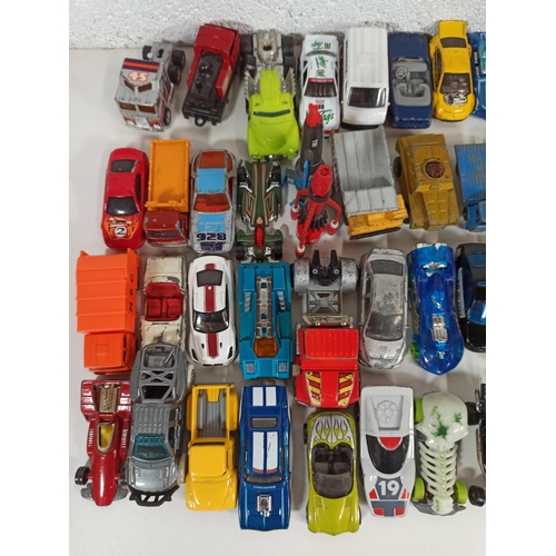 1013 - 85 x Matchbox, Corgi, Lledo and Hotwheels die cast model cars, trains, lorries, motorcycles, Thuderb... 