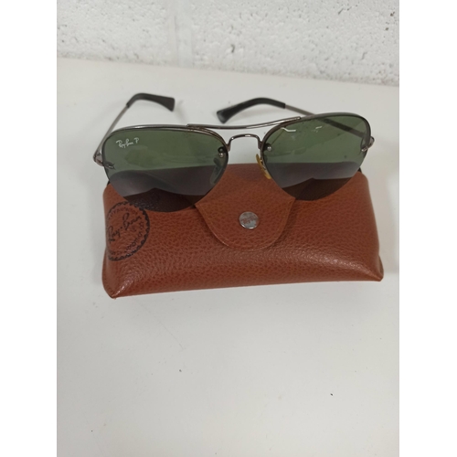 647 - Ray Ban Sunglasses and case (require repair/attention)