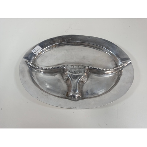 724 - A Metal Texan Bulls Head Plate