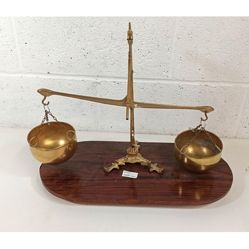 380 - A Set of Brass Balance Scales