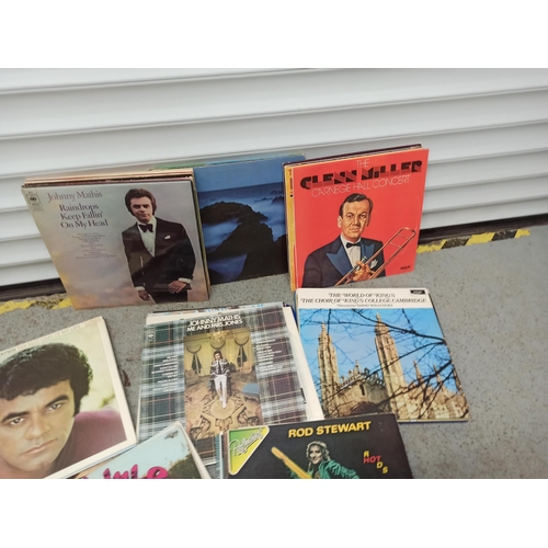 514 - A Qty of Vinyl LP Records including Rod Stewart, Jonny Mathis etc