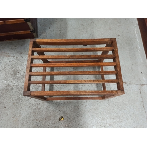 723 - An Oak Luggage Rack