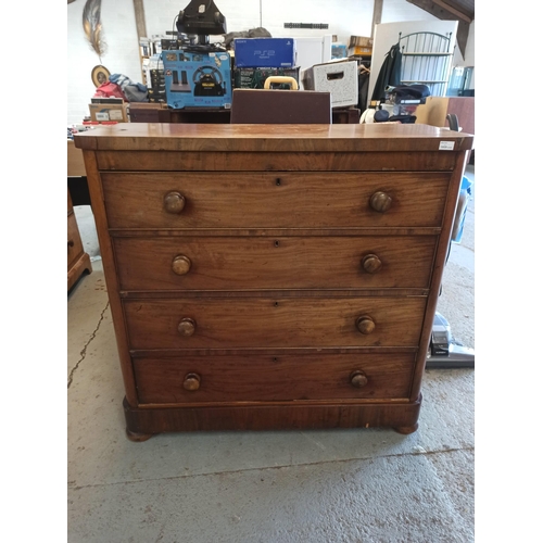 376 - A 5 x Drawer Chest (some veneer missing)