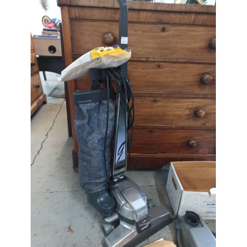 885 - A Kirby Vacuum and Shampoo Cleaning System