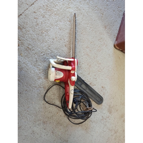 29 - An electric chainsaw 18 inch bar