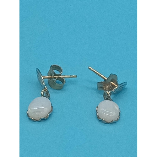 444 - 14ct Gold Opal Earrings