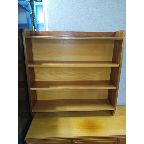 549C - A Mid Century Design Bookcase 92 x 92 x 22cm