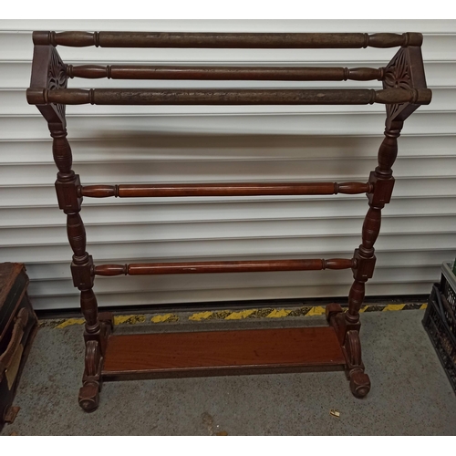 358 - A Victorian Mahogany Towel Rail 107 x 86 x 27cm