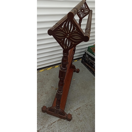 358 - A Victorian Mahogany Towel Rail 107 x 86 x 27cm