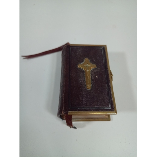 956 - A Brass Bound Pocket Book of Prayers - Inscribed Jane Ellis 1862