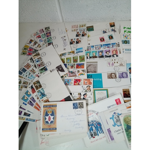 952 - A Large Quantity of 1st Day Covers