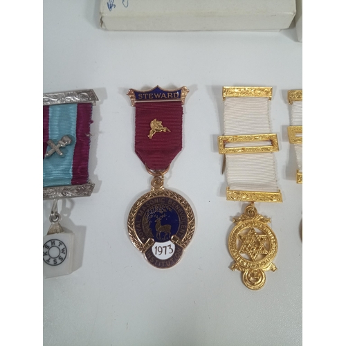 368 - 6 x Masonic Medals - Hallmarked Silver Hungerford Past Master, Royal Ark Mariner, Royal Arch, Stewar... 