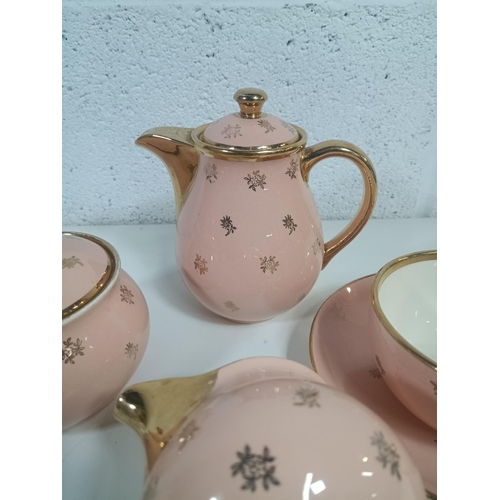 668 - A Vintage Villeroye & Boch Tea Set For One Tea Service