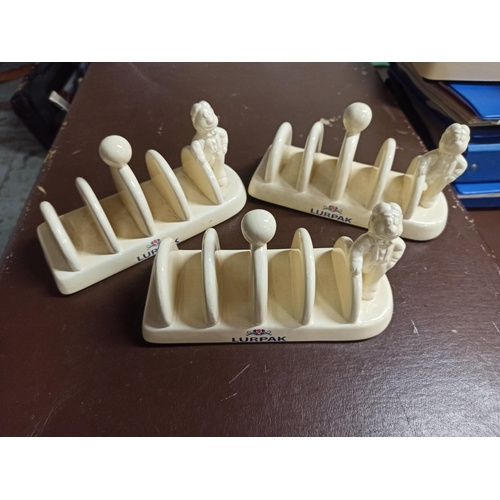 682 - 3 x Lurpack Toast Racks