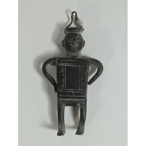 595 - A Bronze Figurine of a Turkman - Believed to be a Kilim Carpet Tag