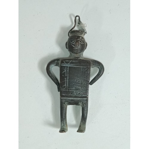 595 - A Bronze Figurine of a Turkman - Believed to be a Kilim Carpet Tag