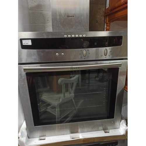 287 - **Royal British Legion Lot** A Neff Intergrated Oven - Working when removed from Kitchen