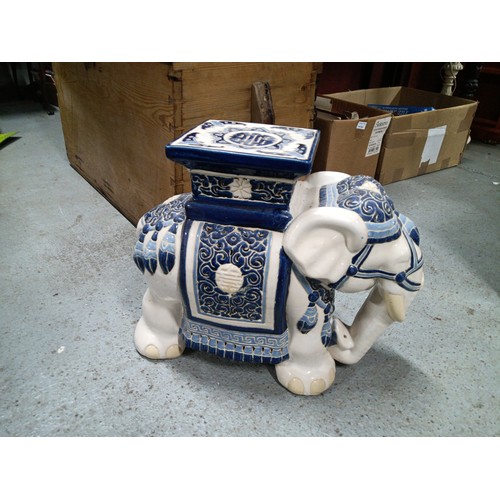 603B - a Pottery Indian Elephant Jardiniere stand/Stool