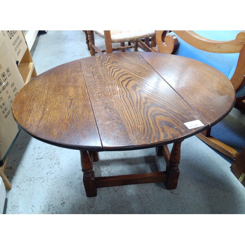 756 - Oak Twist Top Table