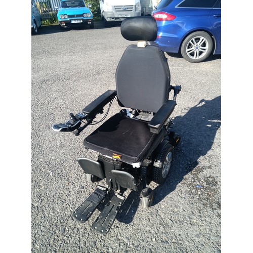 123B - A Quantum iLevel Elevating Powerchair Wheelchair RRP £5750