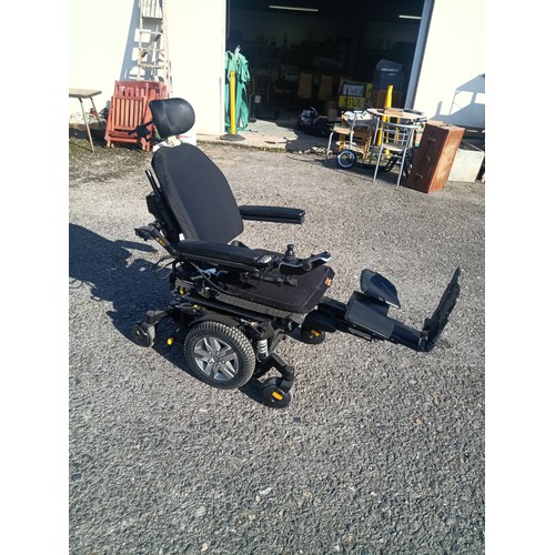 123B - A Quantum iLevel Elevating Powerchair Wheelchair RRP £5750