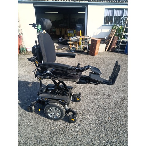 123B - A Quantum iLevel Elevating Powerchair Wheelchair RRP £5750