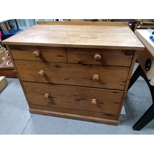 850 - A Vintage Pine Kitchen Drawer Unit 92x107x65cm