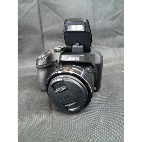 718 - A Panasonic Lumix DMC-FZ72 60 x Optical Zoom, Full HD Digital Camera