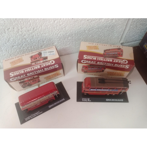 227C - 1:76 Scale London Transport RTU Double Decker Bus & 3 Axle Q1 Trolley Bus.