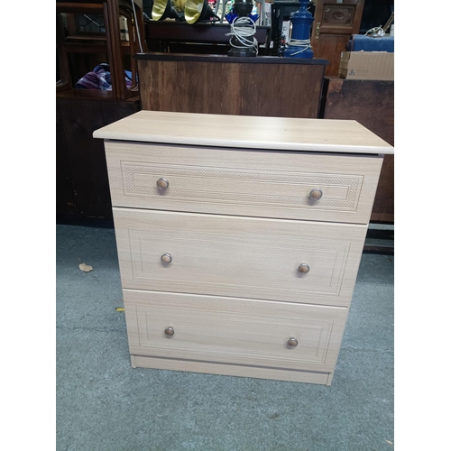 803 - A 3 Drawer Chest of Drawers