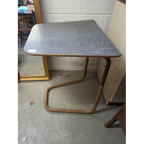 1100 - A Formica Topped Adjustable Height Table