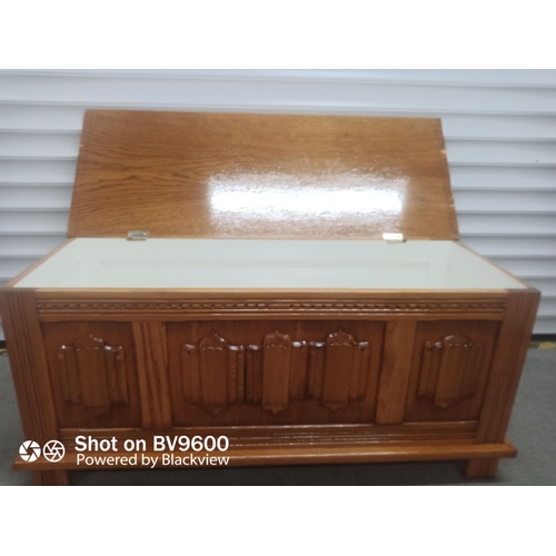 1125 - Wooden Linen Box With Decorative Panels.
48cm H x 105cm W x 40cm D