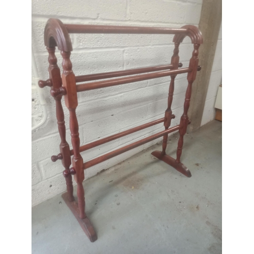 1128 - Wooden Towel Rail 76cm x 72cm x 31cm