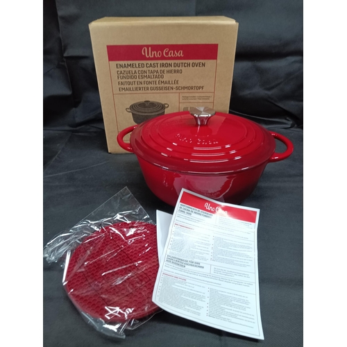 818 - An Uno Casa 5.7ltr Enamelled Cast Iron Dutch Oven/ Casserole Dish - Boxed and Unused