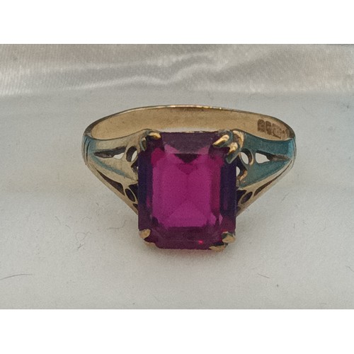 407 - A Ruby and 9ct Gold Hallmarked Ring Size M