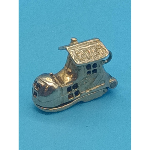 451 - A 9ct Gold Charm  - The Old Woman Who Lived in a Shoe - Hinged  - 2.49grams