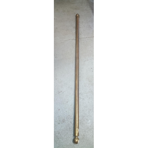 1051 - A Brass Curtain Pole 210cm