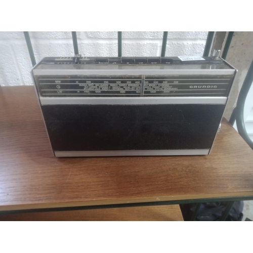 266C - Grundig Party Boy 500 Radio