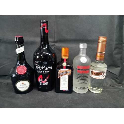 353 - Bottles of DOM Benedictine 50cl, Tia Maria Cold Brew 1 Ltr, Cointreau 50cl, Absolut Vodka 50cl and D... 