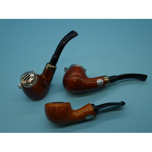 1342 - A Mr Brog no.25 Kaiser , no. 21 Old Army and no.83 La Costa Pipes