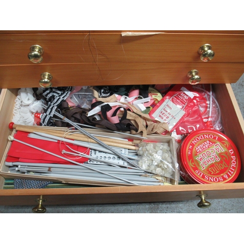 309 - Sewing Cabinet With 4 Drawers & Lift Up Lid. Full To The Brim With Sewing Items. 56cm H x 59cm W x 4... 